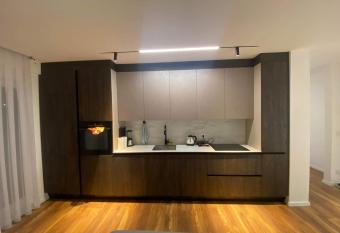 apartments Joni allows 18 year olds to book a room