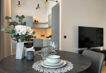 Lutsu Residents - Unique apartment in Old Town, Keyless allows 18 year olds to book a room