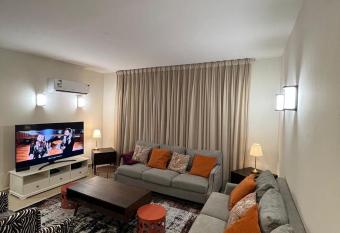                                  2 has rooms with a private hot tub