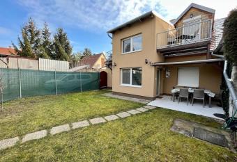 Rabbit apartman has Balcony rooms