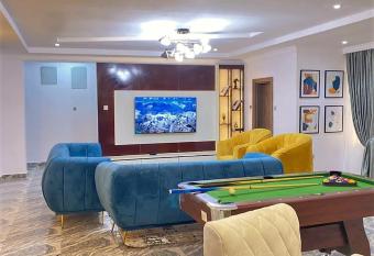 3 Bedroom Luxury Apartment in Lekki has Smoking/Balcony rooms