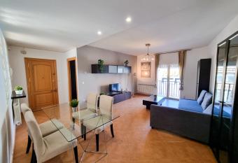 Step to El Pilar ComoTuCasa allows 18 year olds to book a room