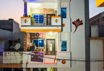 Bhavya Homestay has Balcony rooms