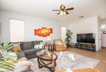 Family Friendly 4BR Home Phoenix - Low Rates! allows 18 year olds to book a room