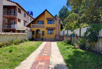 Alojamiento Chalet - Mongu   has Balcony rooms