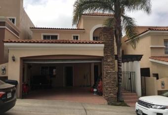 ENSVACATION has rooms with a private hot tub