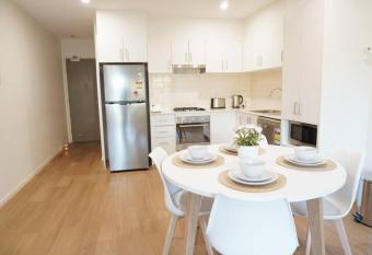 ViQi Two bedroom apartment front of century walk has Balcony rooms