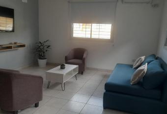 DEPARTAMENTO URBANO EL CHALLAO allows 18 year olds to book a room