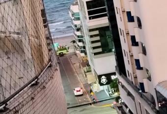 Apartamento Itapema SC 70m do mar has Smoking/Balcony rooms