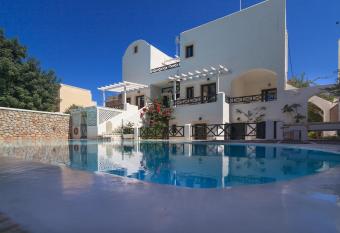 Sellada Beach has Balcony rooms