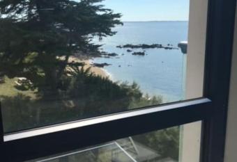 Superbe studio, vue mer, Le Pouldu Clohars Carno  t has Balcony rooms