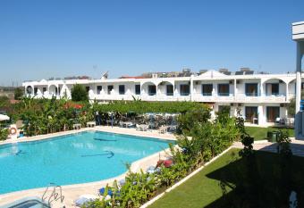 Garden Hotel has Balcony rooms