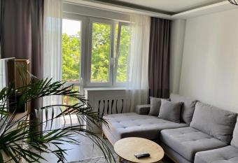 Na rogu 47 allows 18 year olds to book a room