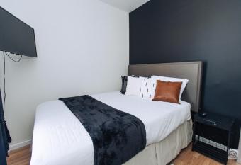 Stay 424 Hostel has Balcony rooms