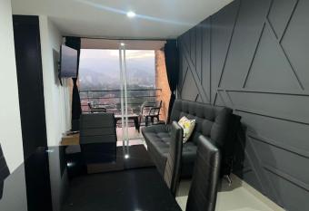 2 Sur Apto 1704 View Guest Friendly has Smoking/Balcony rooms