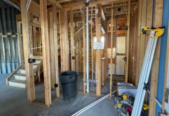 Silo Suite 3 - Near Zion National Park allows 18 year olds to book a room