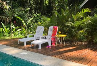 Villa Wolaba allows 18 year olds to book a room