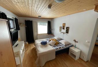 Lamminm  en Juhla ja Peti has Balcony rooms