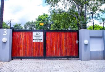 Mooinooi guesthouse allows 18 year olds to book a room