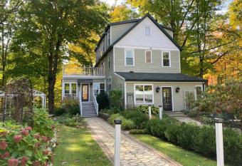 Vintage Inn at Veritas Estate allows 18 year olds to book a room
