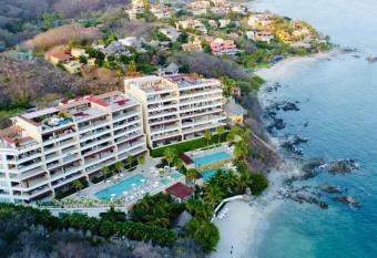 Lujoso departamento con jacuzzi a pie de playa. has rooms with a private hot tub