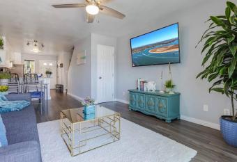 Surfers and Skaters Wanted 2bd across from Beach has Balcony rooms