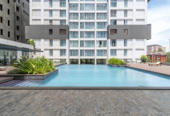 Purple Haze Apartments By AirCasa has Balcony rooms