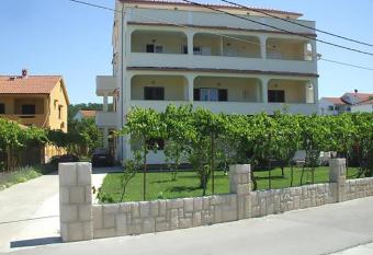 Apartments with a parking space Lopar, Rab - 20644 has Balcony rooms