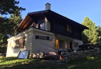 Chalet Bietschi has Balcony rooms