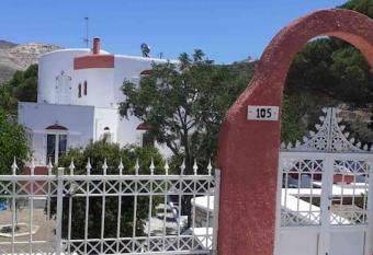 Studio Poseidon has Balcony rooms