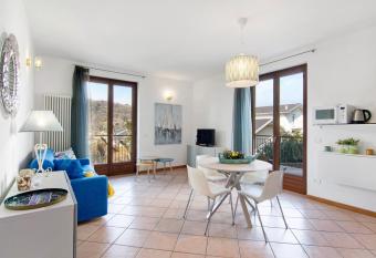 Madonnina terrace e garden has Balcony rooms