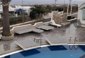 Lignos has Balcony rooms