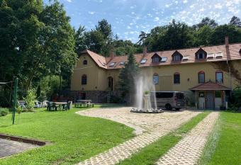 Manor House on the Danube Bend has Balcony rooms