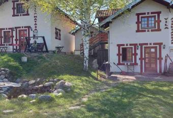 Go  ke Lux vile & Duplex has Smoking/Balcony rooms