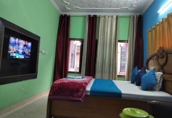 Hotel Holiday Classic has Balcony rooms