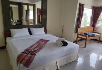 Baan Thara Guesthouse allows 18 year olds to book a room