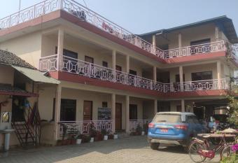 Sauraha hotel oasis has Balcony rooms