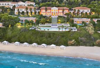 Mandola Rosa Grecotel Boutique Resort has Balcony rooms