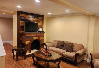 A Nice Place To Stay allows 18 year olds to book a room