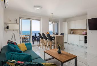 Deluxe apartment Lara has Balcony rooms