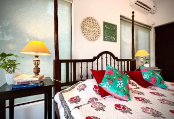 Casa Riverside Uber Luxury Villa with a Pool has Balcony rooms