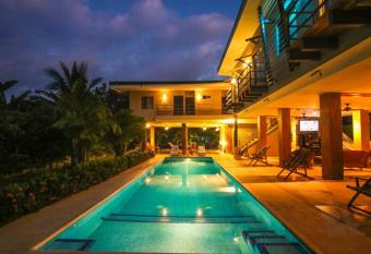 Funny Wave Guest House has Balcony rooms