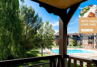 L   toile 1 C.L.S Deauville allows 18 year olds to book a room