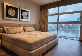 C  ntrico y excelente vista has Balcony rooms