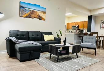 The Retreat at Sunset: For the Perfect Vacation has Balcony rooms