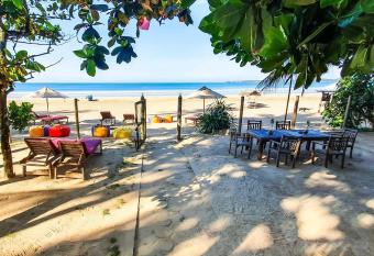 Aussie Swiss has Balcony rooms