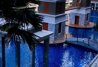 ARCADIA BEACH CONTINENTAL allows 18 year olds to book a room