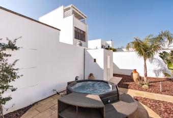 Doberd   SPA Relax allows 18 year olds to book a room