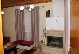 George s Apartment allows 18 year olds to book a room