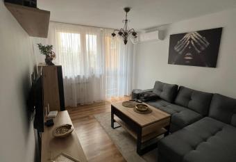 Apartament Janis has Balcony rooms